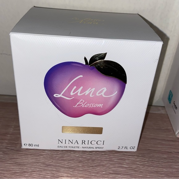 Nina Ricci Luna Blossom - Picture 4 of 7